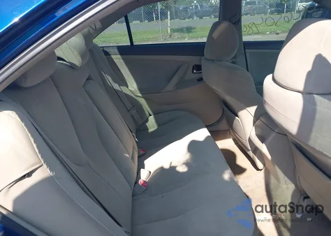 2009 Toyota Camry z USA, uszkodzony, nr VIN 4T1BE46K39U287345